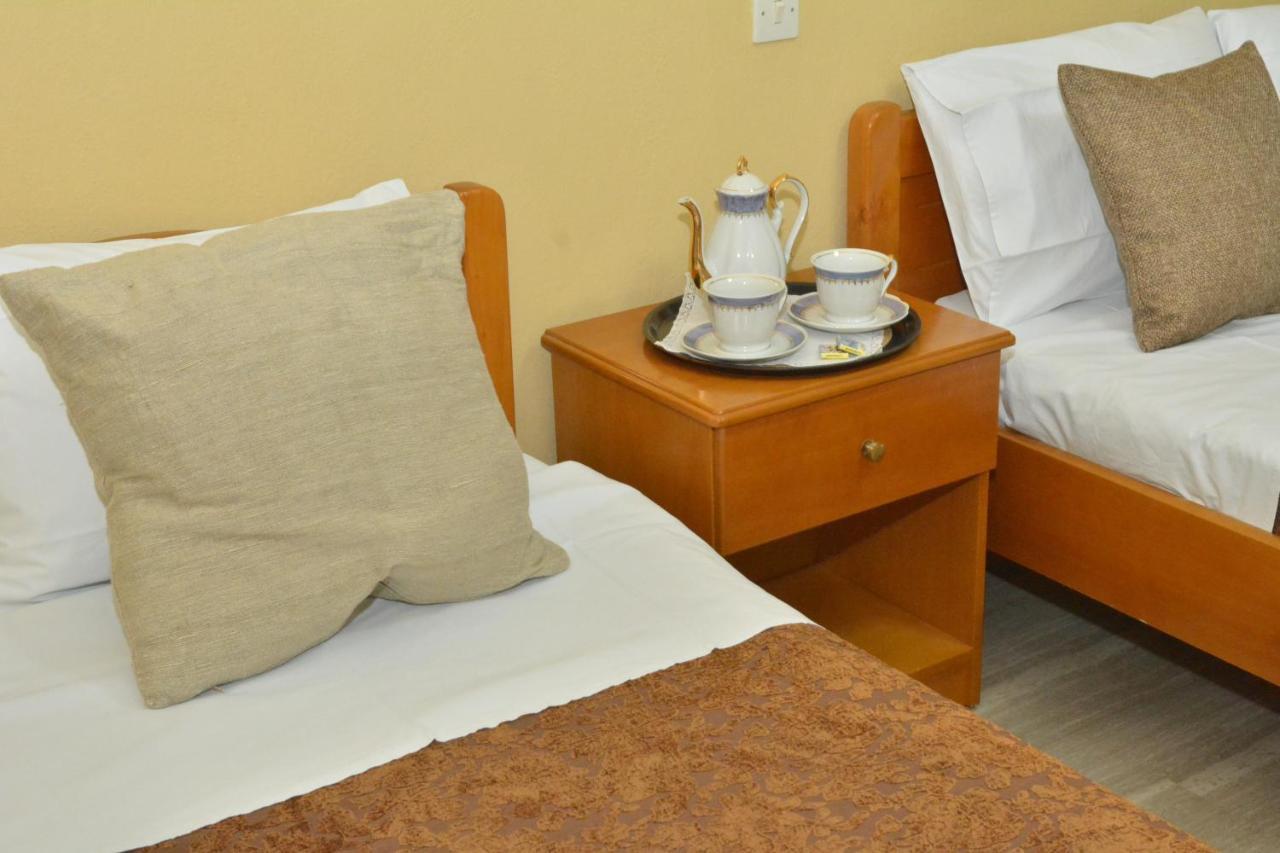Hotel Filoxenia Neoi Poroi Bagian luar foto