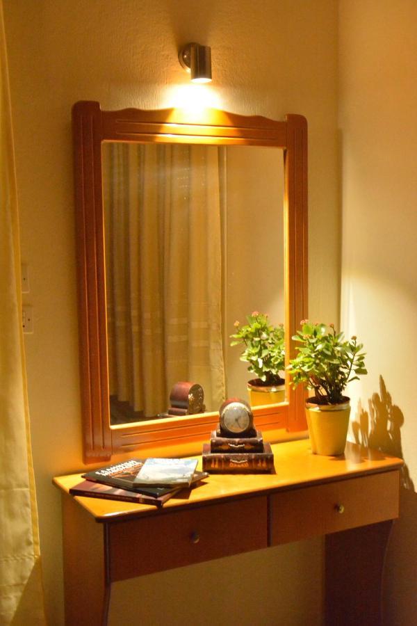 Hotel Filoxenia Neoi Poroi Bagian luar foto