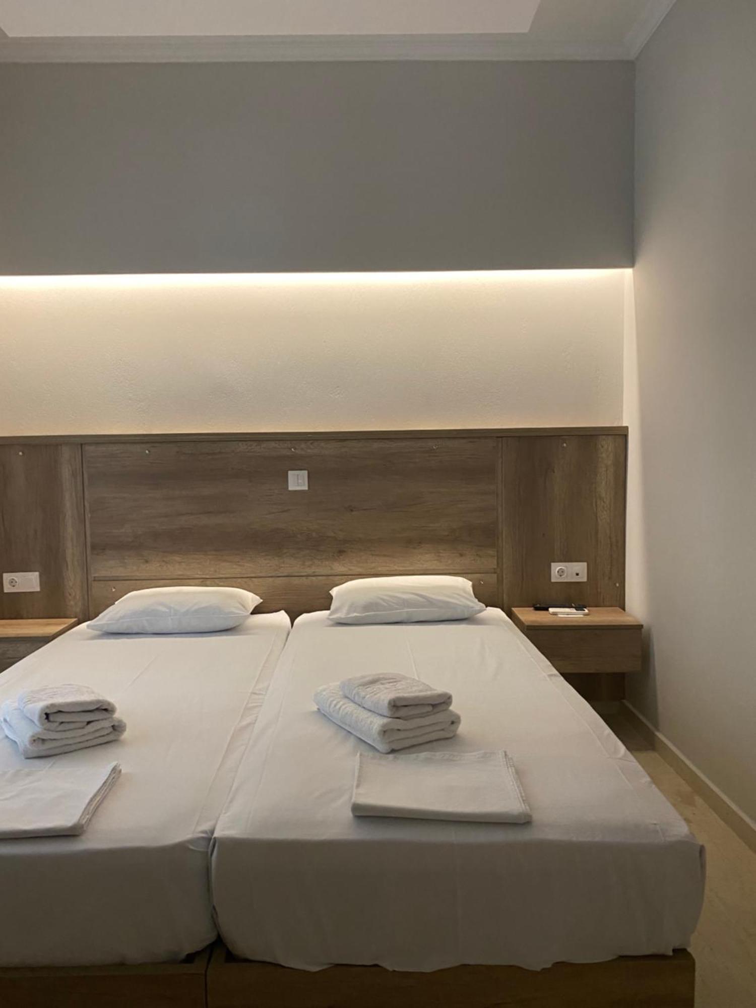 Hotel Filoxenia Neoi Poroi Bagian luar foto