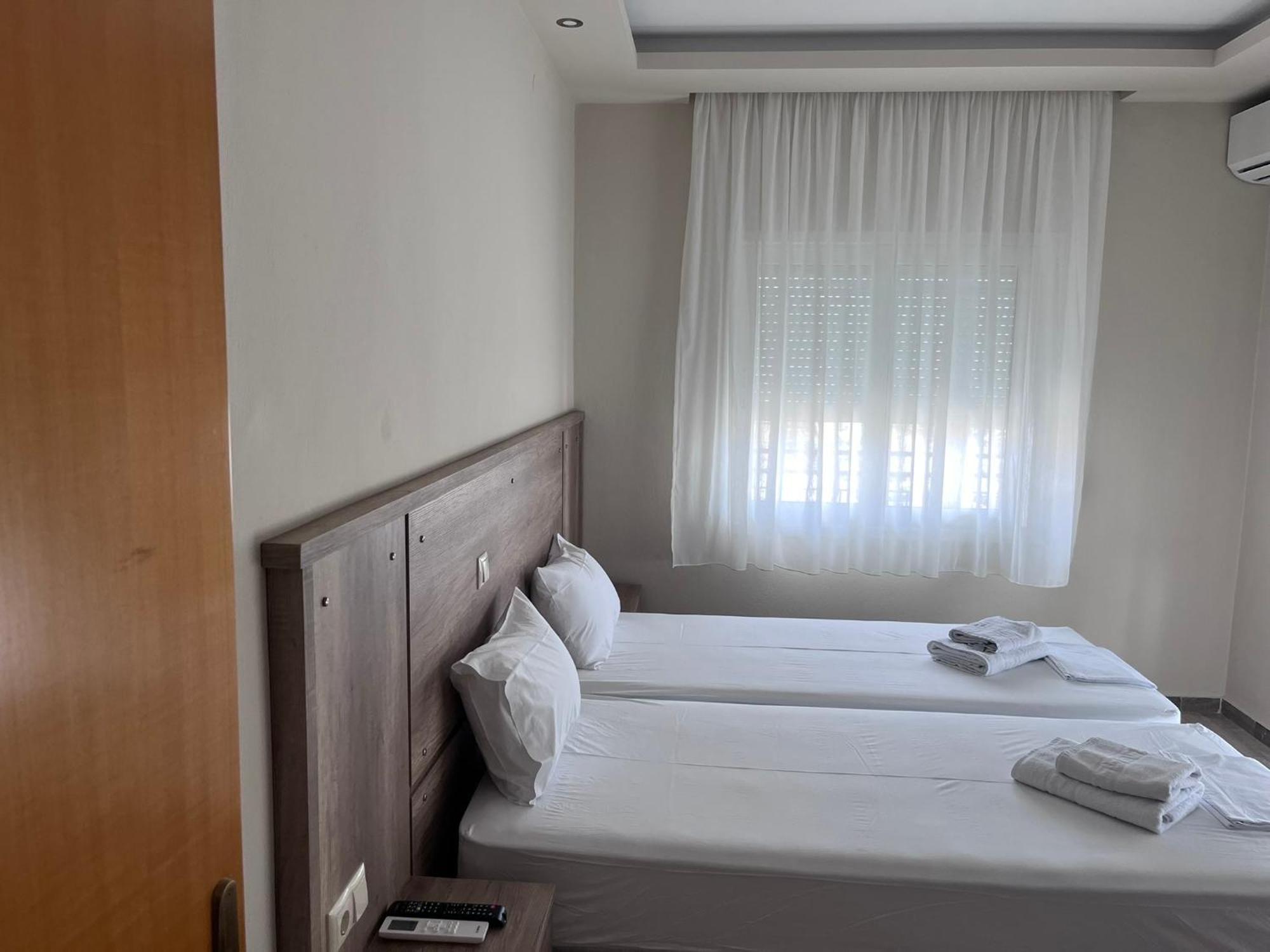 Hotel Filoxenia Neoi Poroi Bagian luar foto